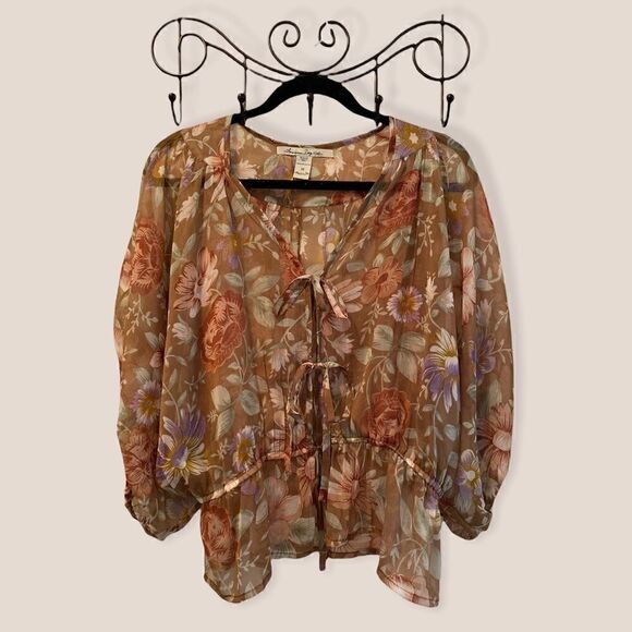 American Rag Floral Boho Style Front Tie Top Size Medium - Picture 2 of 11
